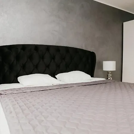 Apartment Vesiroos Apartment - Free Parking *