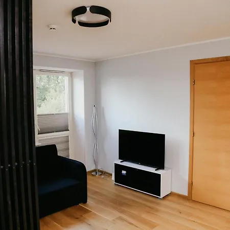 Apartment Vesiroos Apartment - Free Parking *