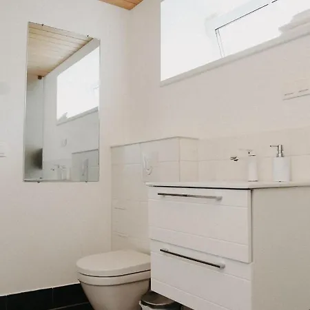 Apartment Vesiroos Apartment - Free Parking Parnu