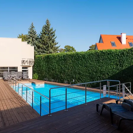 Korter Vesiroos Apartment