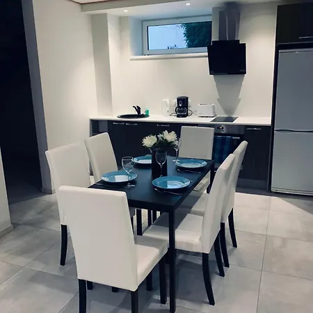 Vesiroos Apartment - Free Parking Apartment Parnu