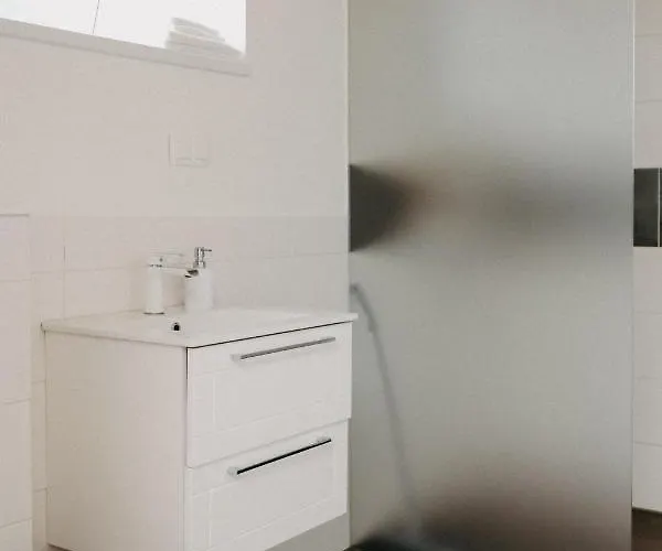 Vesiroos - Free Parking * Pärnu