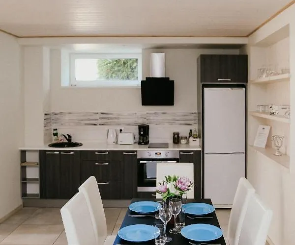 Apartman Vesiroos - Free Parking Pärnu